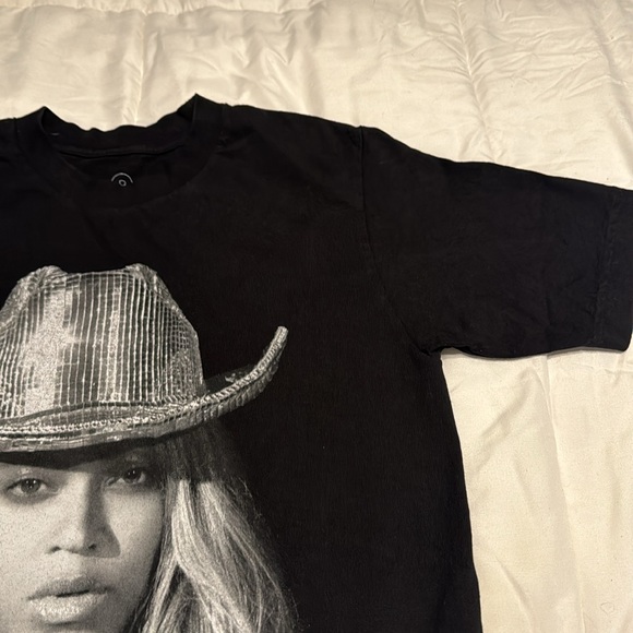 Official Beyoncé Renaissance World Tour T-Shirt Size Small - Picture 9 of 16